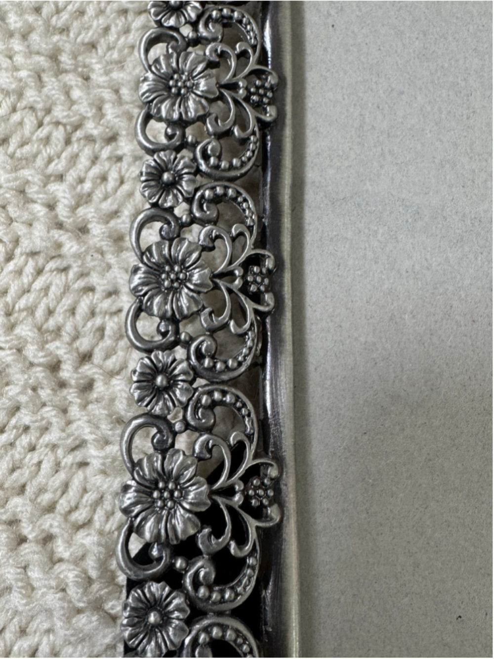 Set of 2 Ornate Pewter Filigree Picture Frames 4x6 & 5x7 Daisy Sunflower - Picture 4 of 5